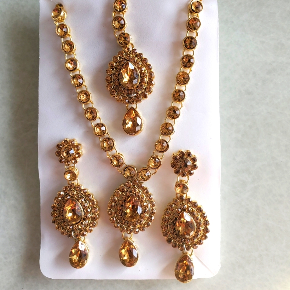 4pcs Bridal Gold Stone Set